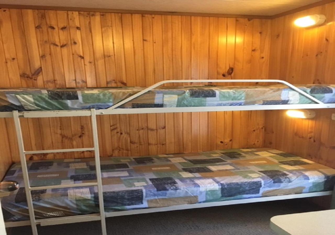 Lake Fyans Holiday Park Exteriör bild